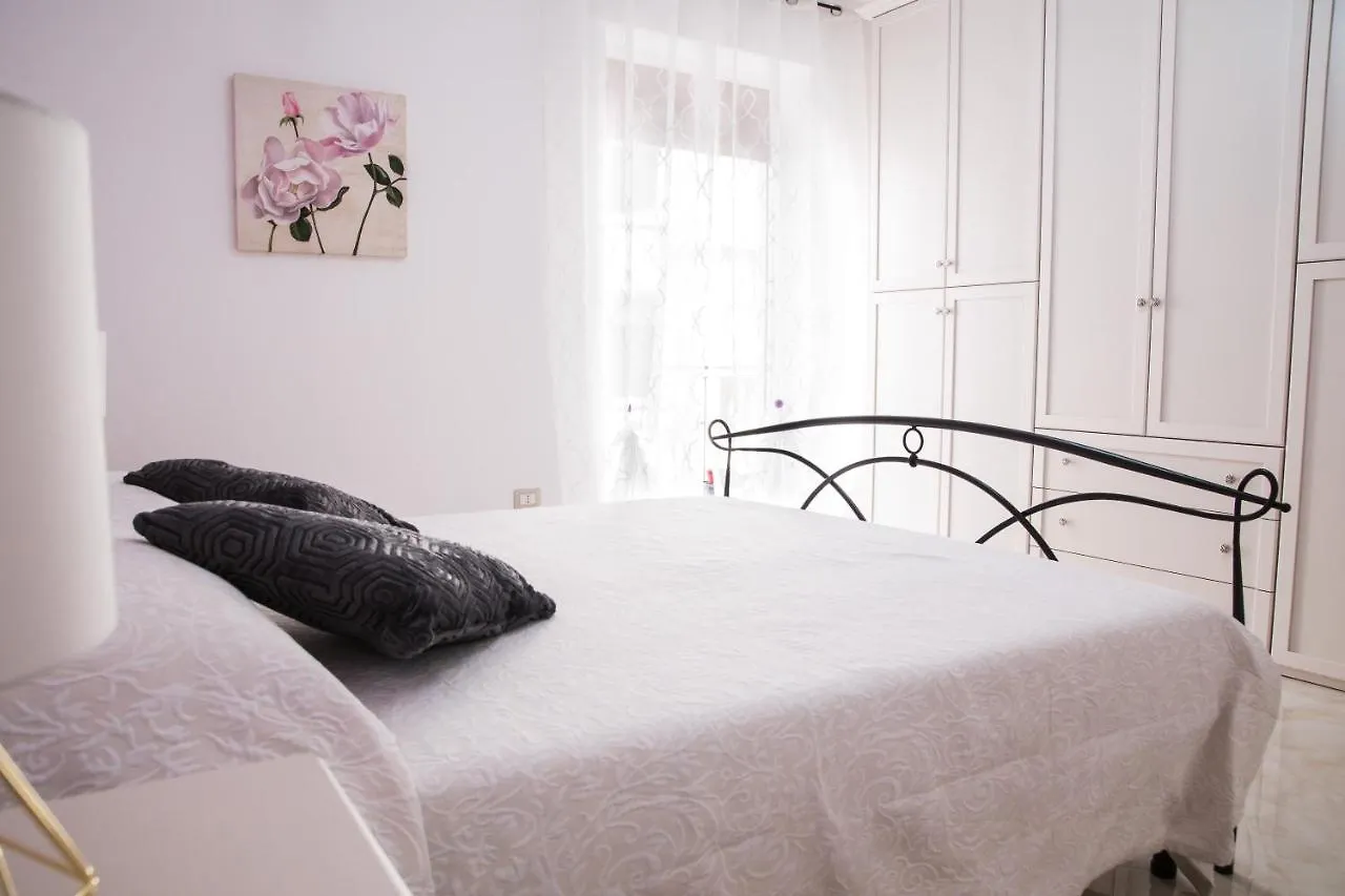 Apartment Le Ortensie Holiday Home Alghero